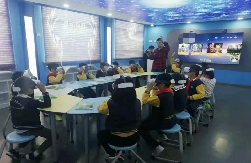 VR心理知識學習機